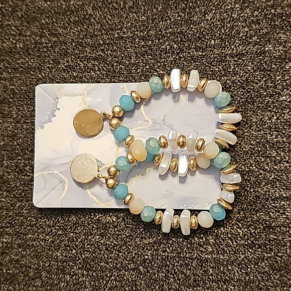 Jewelry - Cute 😍 Earrings